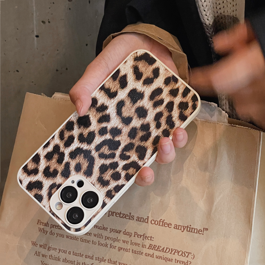 Vogue Leopard Print Mobile Pho - Phone Cases Vogue review and price